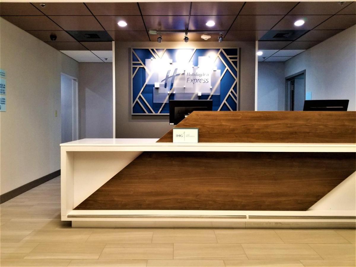 Holiday Inn Express Apex - Raleigh By Ihg Luaran gambar
